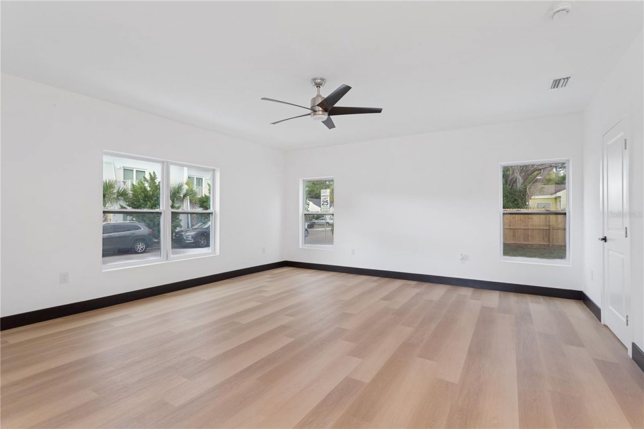 1530 12th Avenue S, Saint Petersburg, FL 33705 Photo