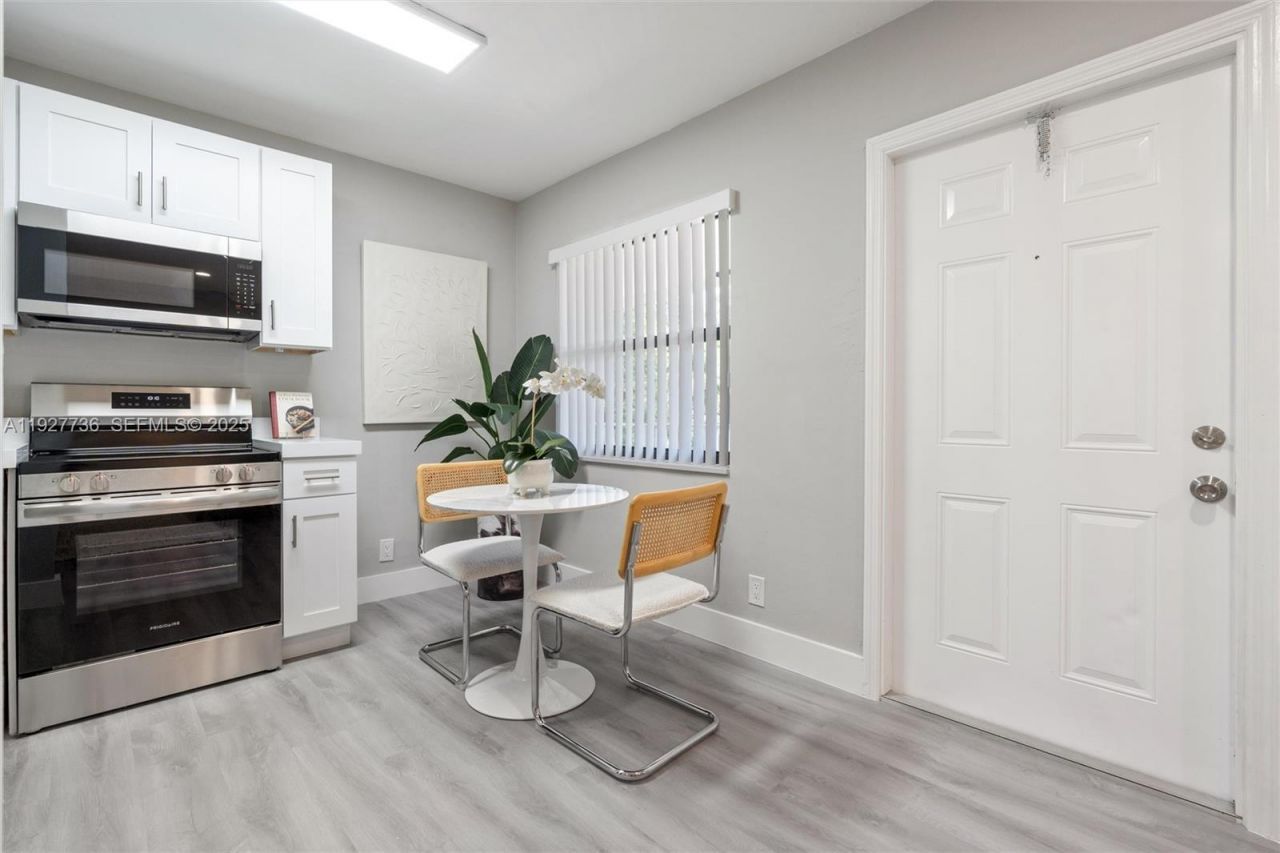 1350 NE 5th Ter , Unit 1-28, Fort Lauderdale, FL 33304 Photo