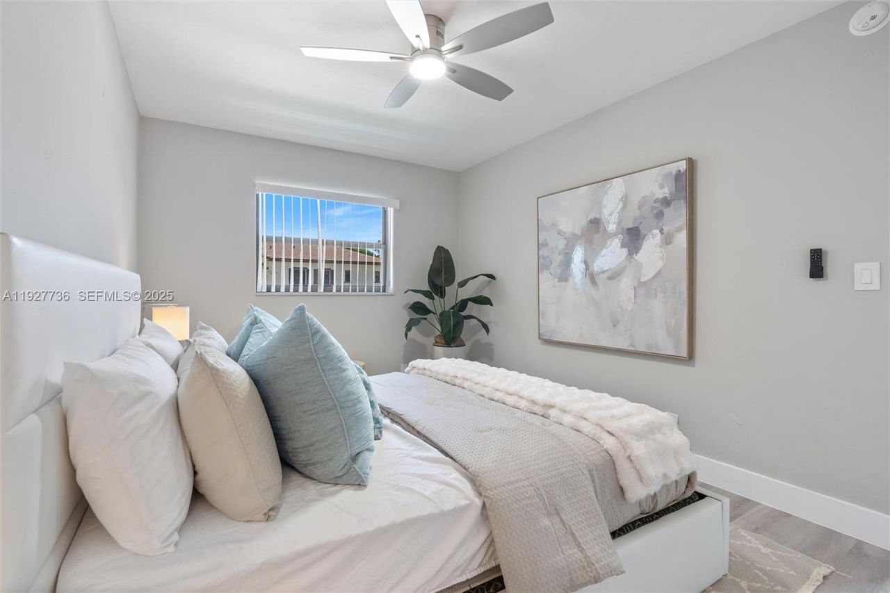 1350 NE 5th Ter , Unit 1-28, Fort Lauderdale, FL 33304 Photo