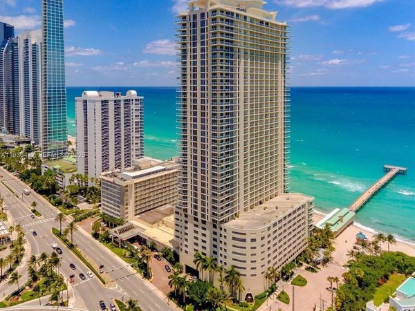 16699 Collins Ave, Unit 2407, Sunny Isles Beach, FL 33160