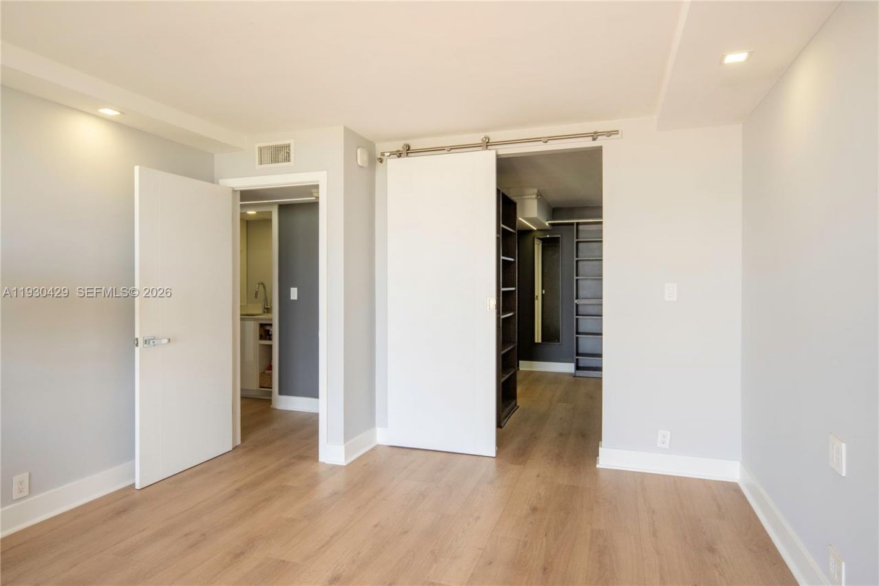 4000 Towerside Ter, Unit 1901, Miami, FL 33138 Photo