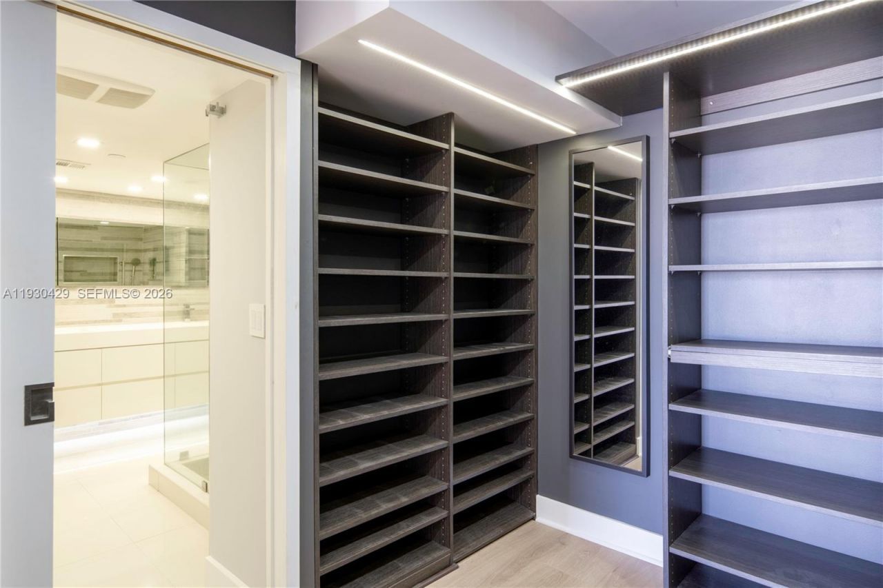 4000 Towerside Ter, Unit 1901, Miami, FL 33138 Photo