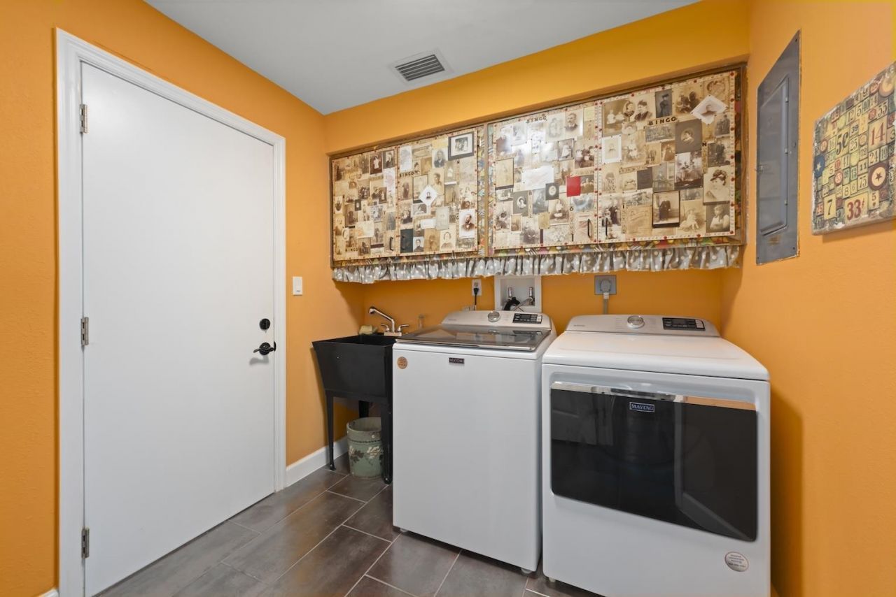 6076 Castaways Ln, Sanibel, FL 33957 Photo