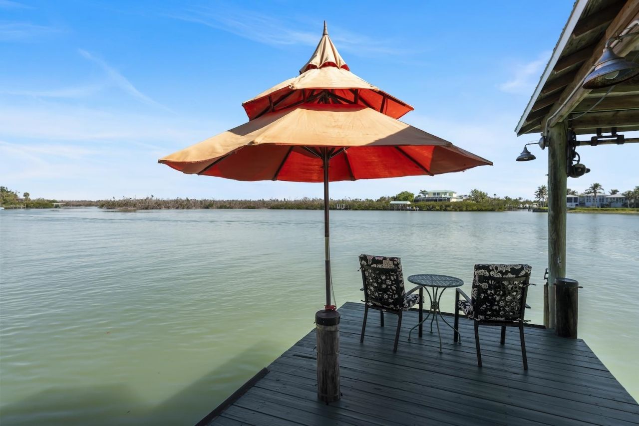 6076 Castaways Ln, Sanibel, FL 33957 Photo