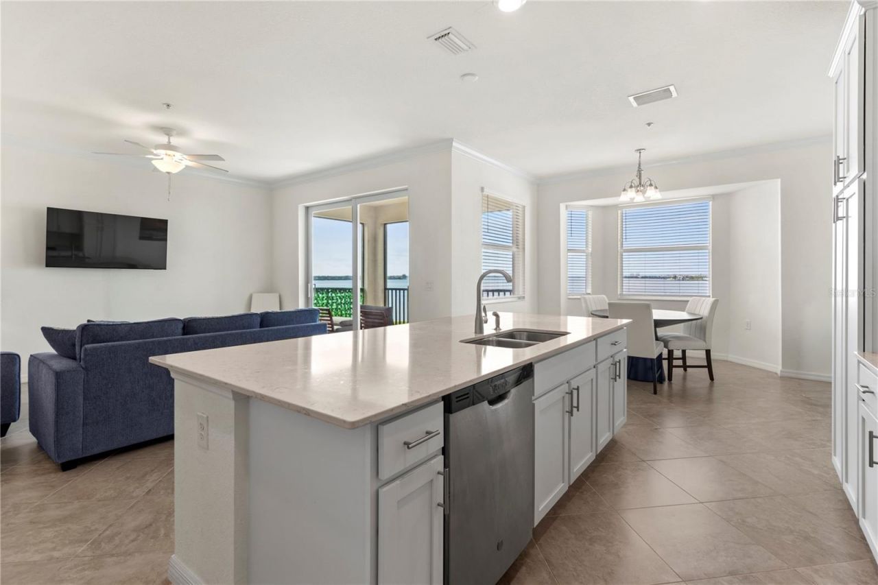 1030 Tidewater Shores Loop, Unit 401, Bradenton, FL 34208 Photo