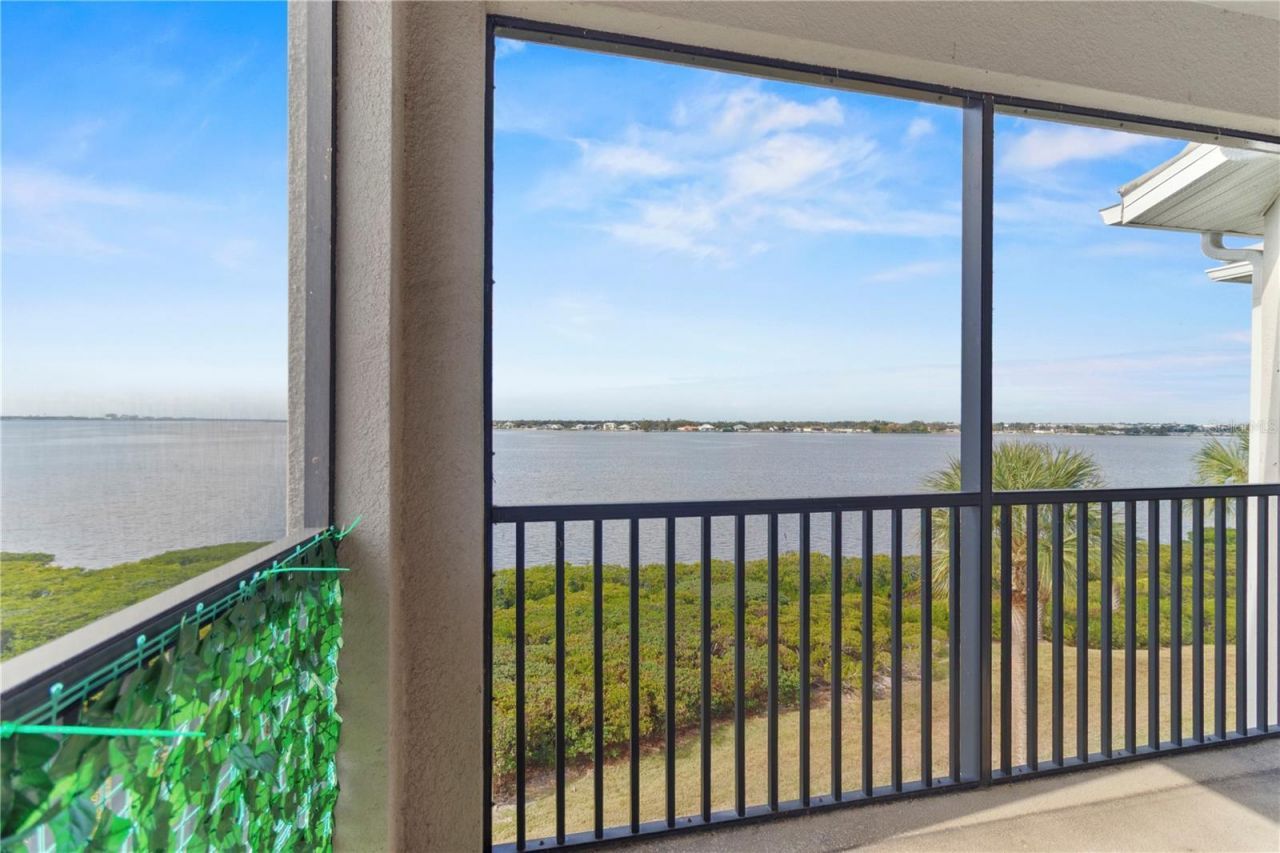 1030 Tidewater Shores Loop, Unit 401, Bradenton, FL 34208 Photo