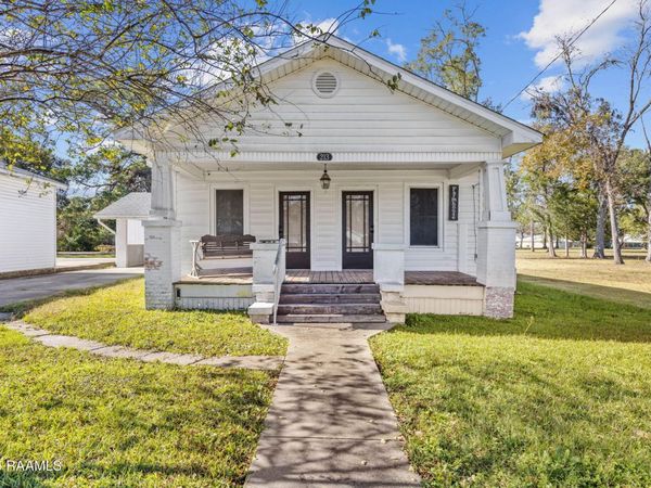 213 Main Street, Arnaudville, LA 70512