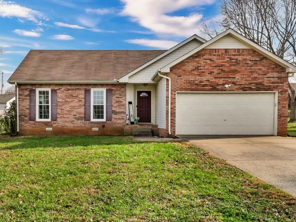 1760 Butternut Dr, Clarksville, TN 37042