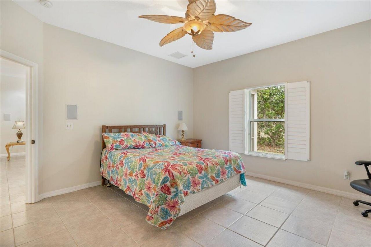 1410 4th Court, Vero Beach, FL 32960 Photo
