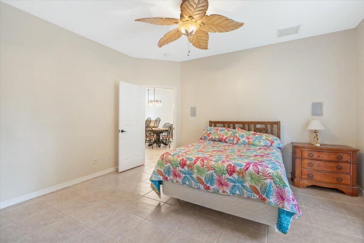 1410 4th Court, Vero Beach, FL 32960 Photo