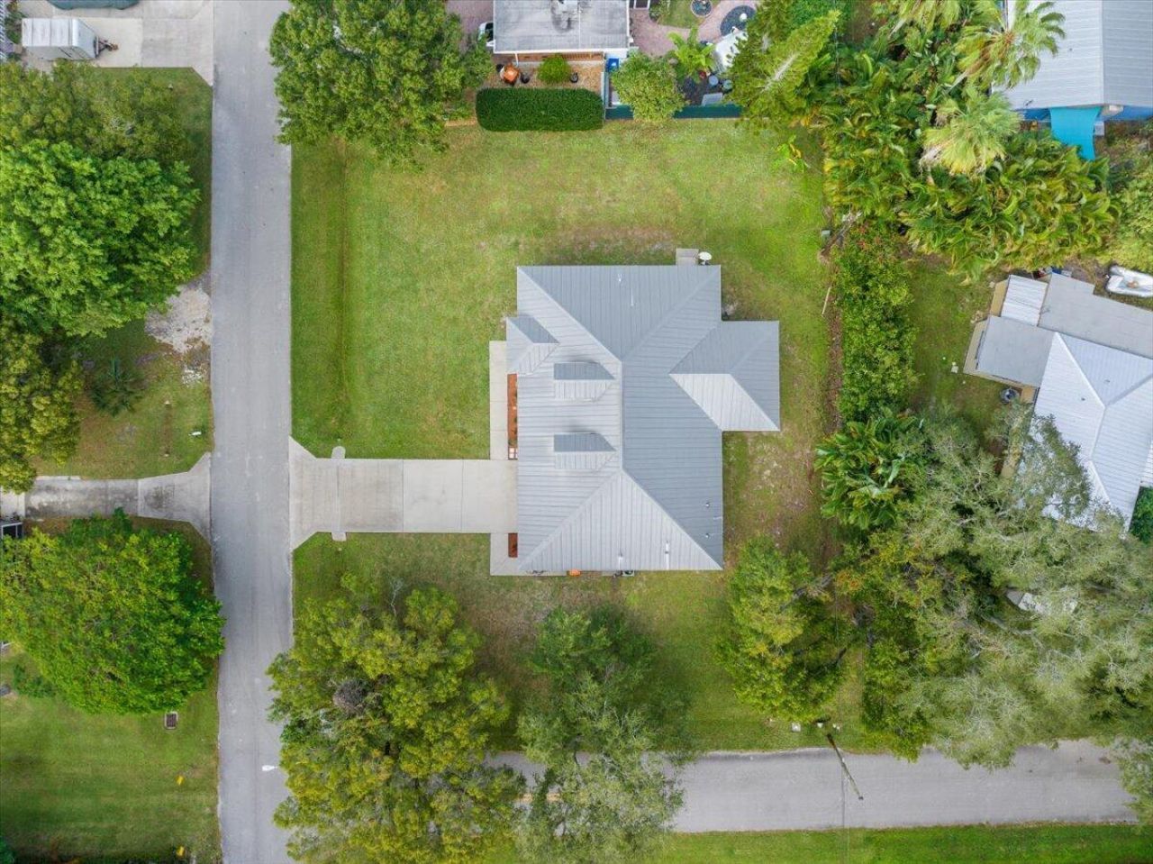 1410 4th Court, Vero Beach, FL 32960 Photo