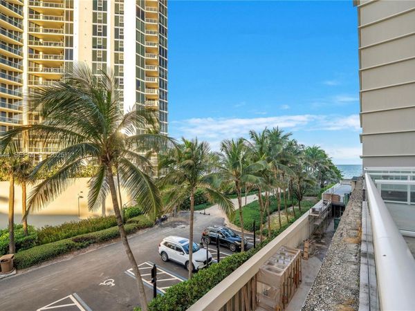 19201 Collins Ave, Unit 124, Sunny Isles Beach, FL 33160