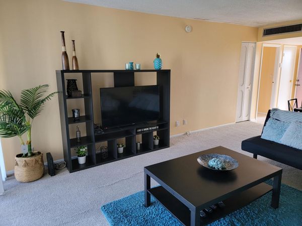 3301 N Country Club Drive, Unit 506, Miami, FL 33180