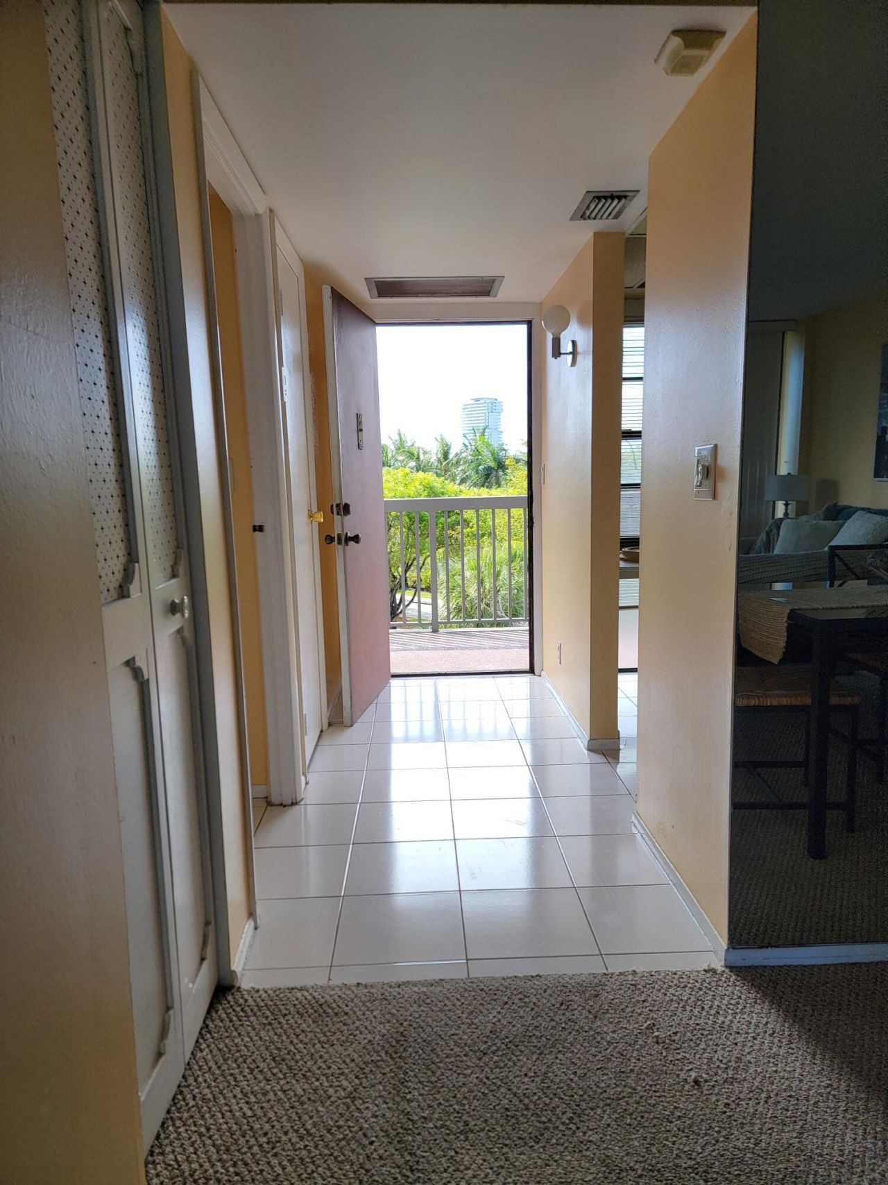 3301 N Country Club Drive, Unit 506, Miami, FL 33180 Photo