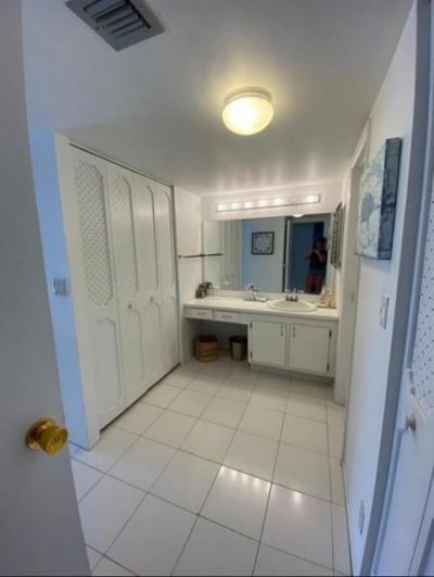 3301 N Country Club Dr, Unit 506, Miami, FL 33180 Photo