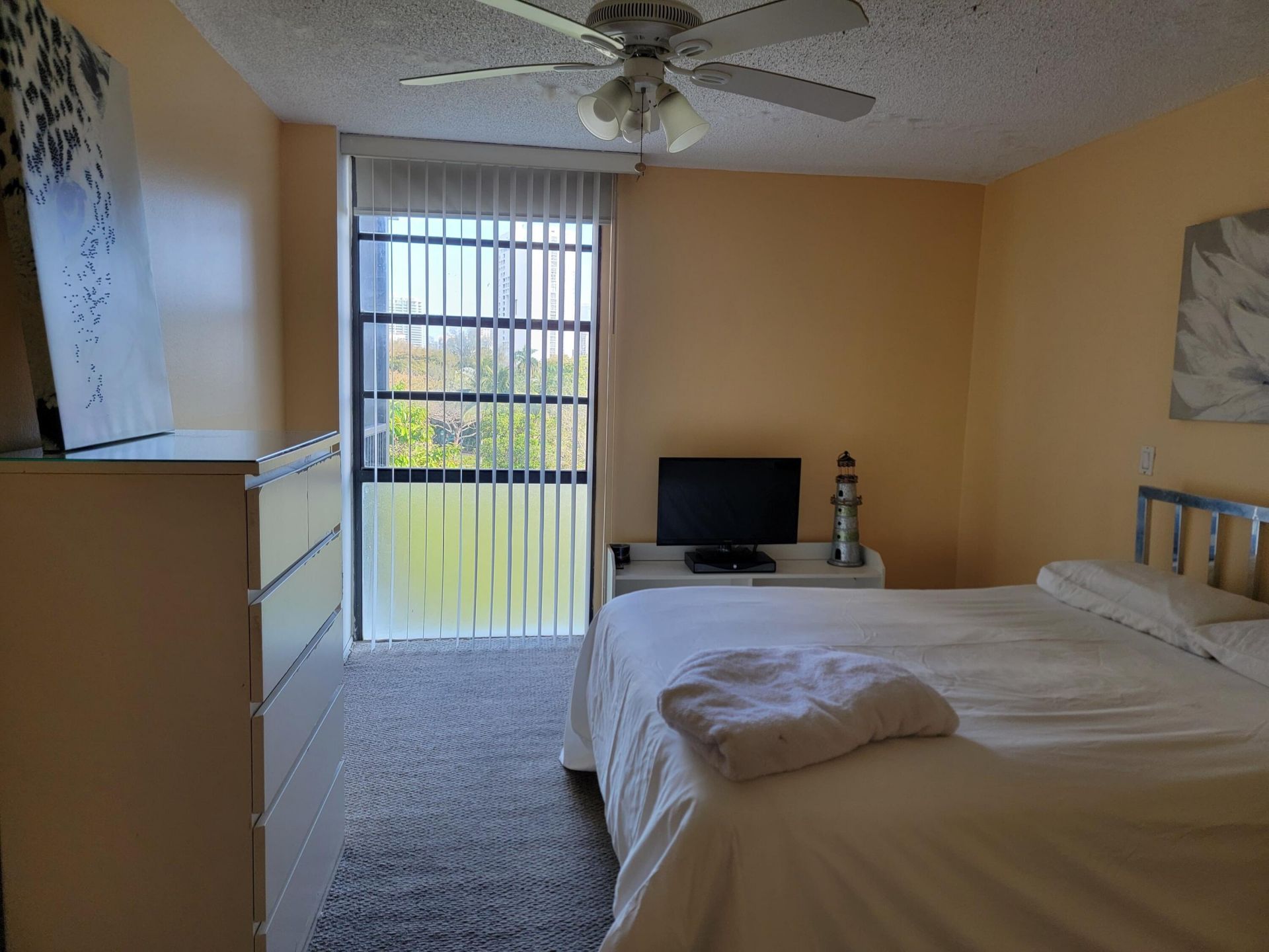 3301 N Country Club Drive, Unit 506, Miami, FL 33180 Photo