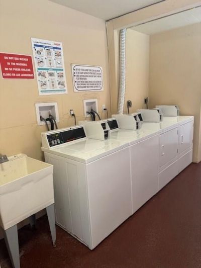 3301 N Country Club Dr, Unit 506, Miami, FL 33180 Photo