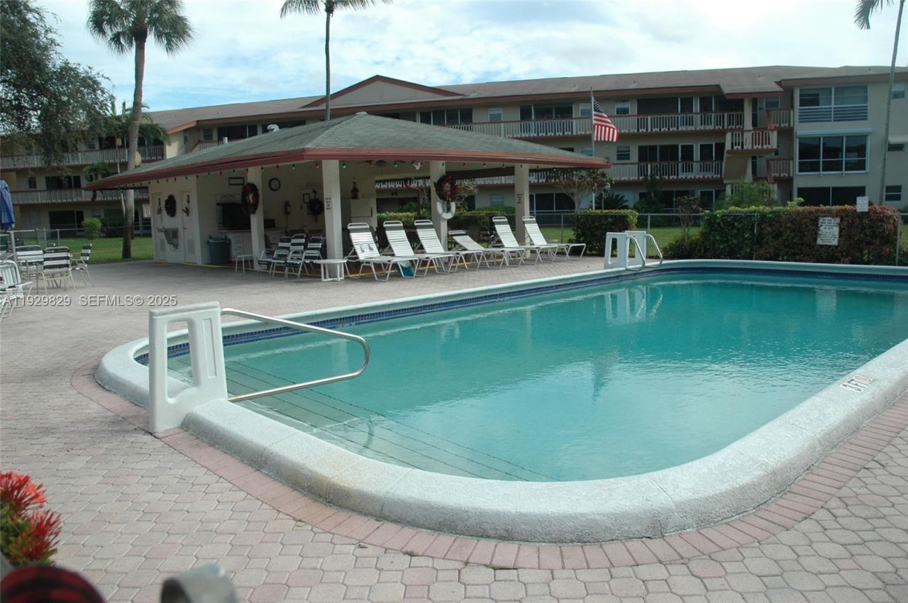 5300 Washington St, Unit F119, Hollywood, FL 33021 Photo