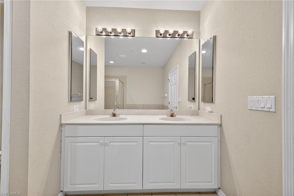 9601 Spanish Moss Way, Unit 3624, Bonita Springs, FL 34135 Photo