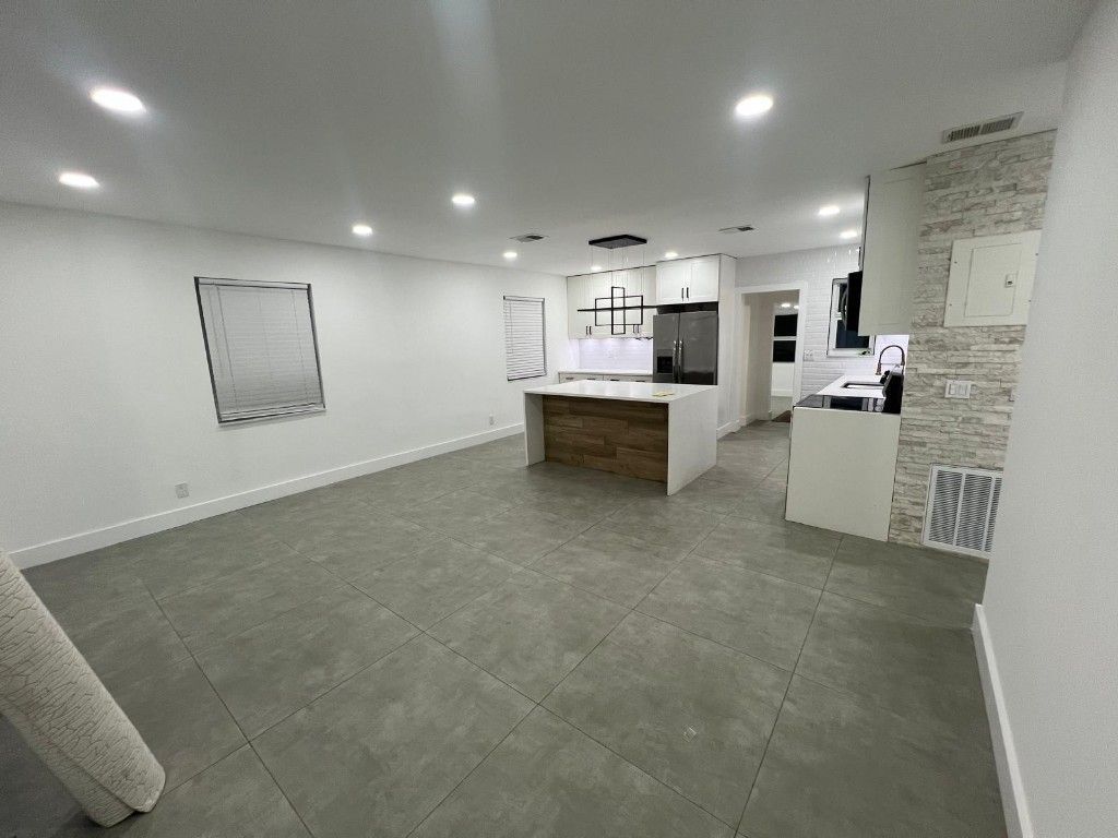 1436 NE 1st Avenue, Fort Lauderdale, FL 33304 Photo