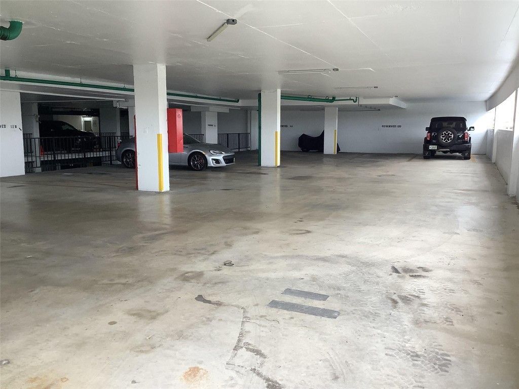 437 Golden Isles Drive, Unit 8A, Hallandale Beach, FL 33009 Photo