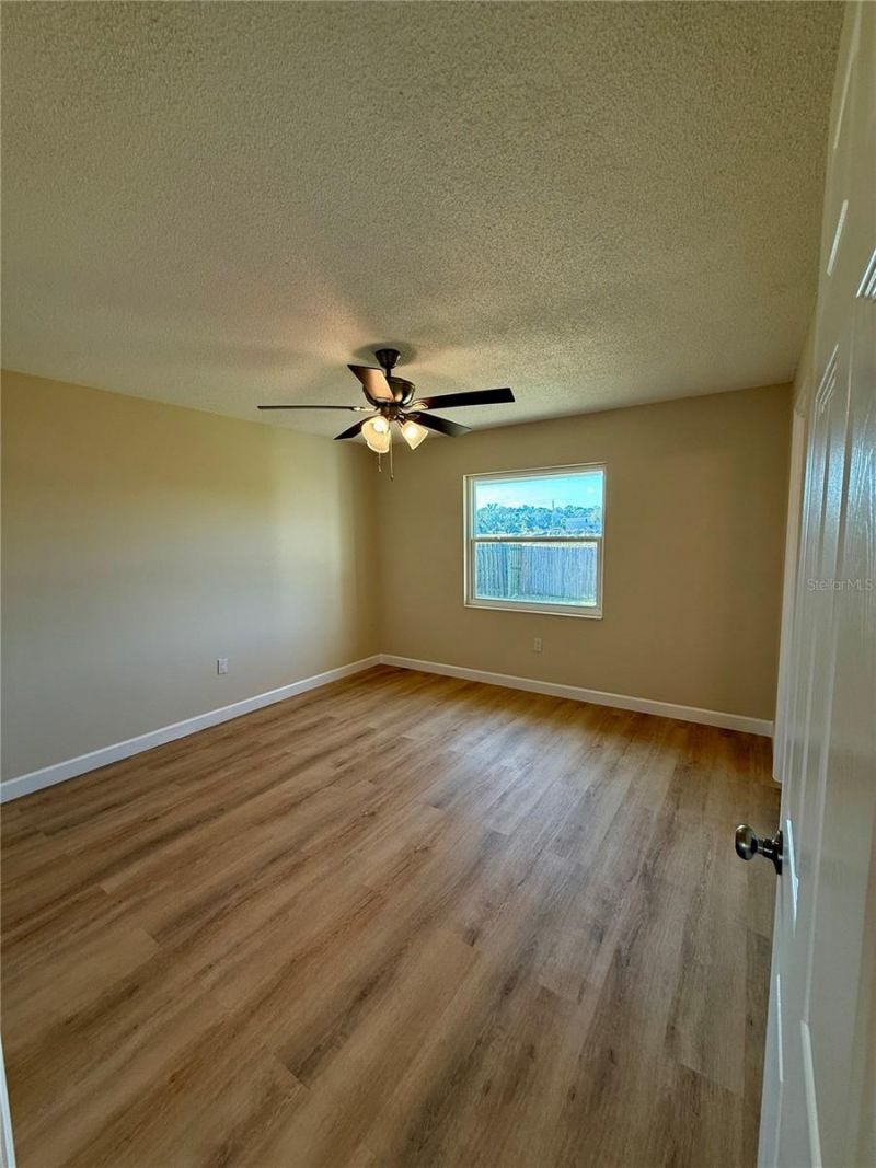 3541 65th Avenue Circle E, Sarasota, FL 34243 Photo