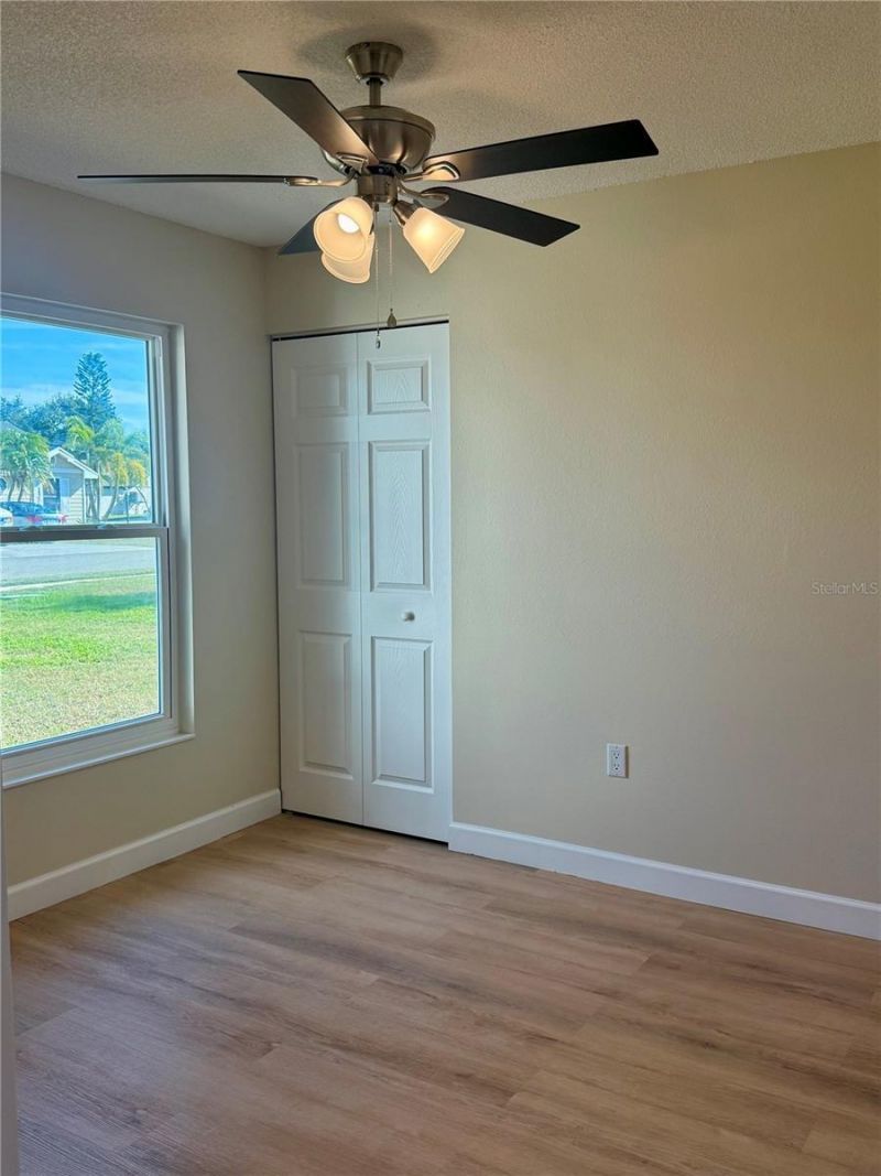 3541 65th Avenue Circle E, Sarasota, FL 34243 Photo