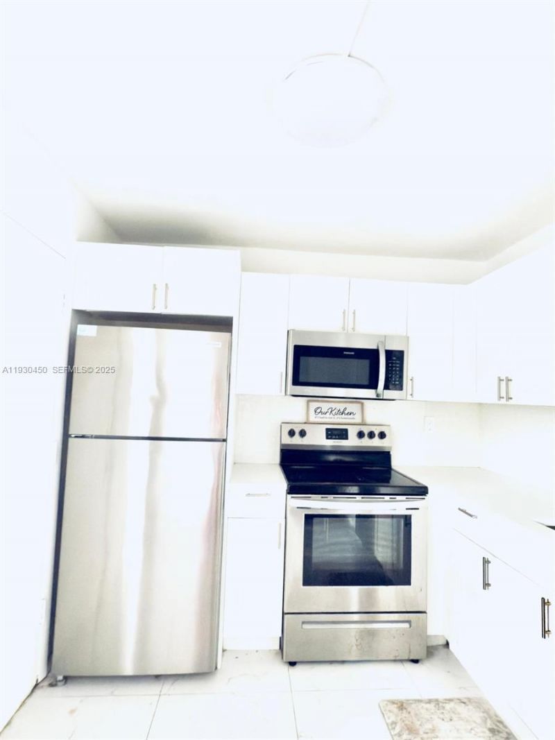 1401 NE 191st St, Unit D207, Miami, FL 33179 Photo