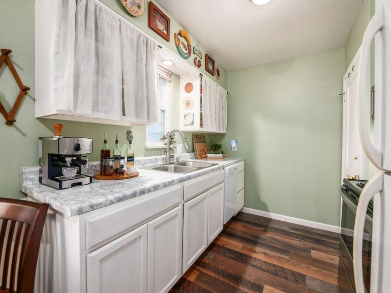 256 N Kellner Road, Columbus, OH 43209 Photo 13