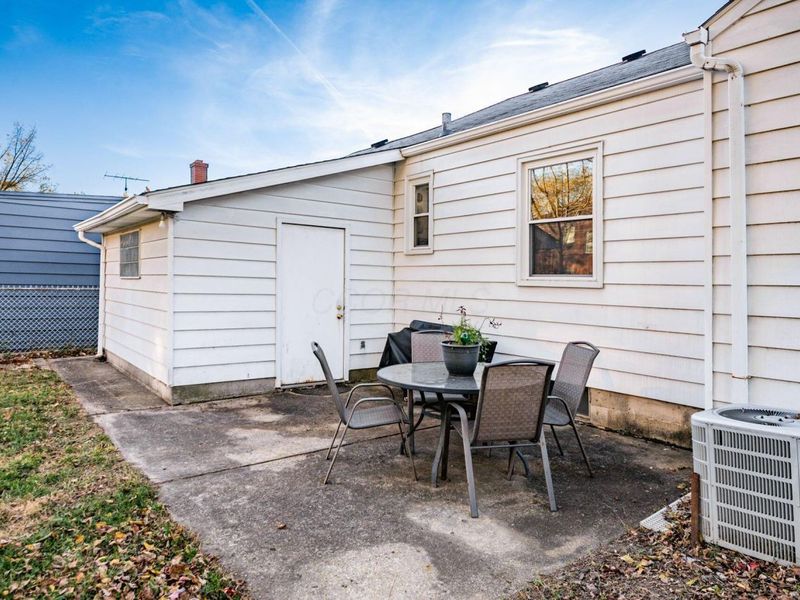 256 N Kellner Road, Columbus, OH 43209 Photo 32