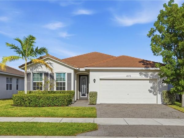 4575 NW King Court, Jensen Beach, FL 34957