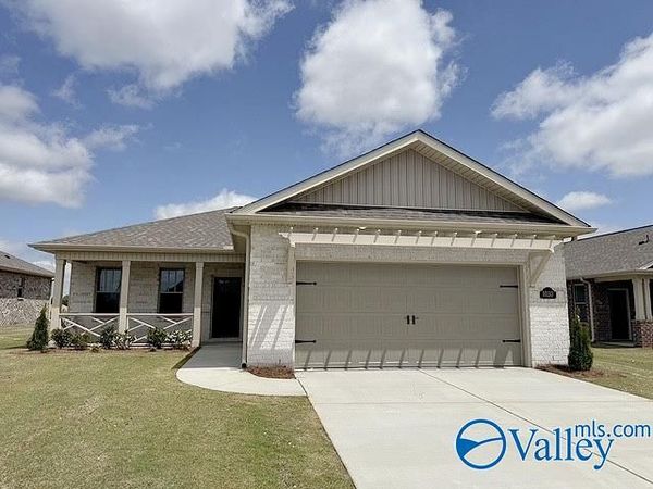 1030 Maplehurst Street, Decatur, AL 35603
