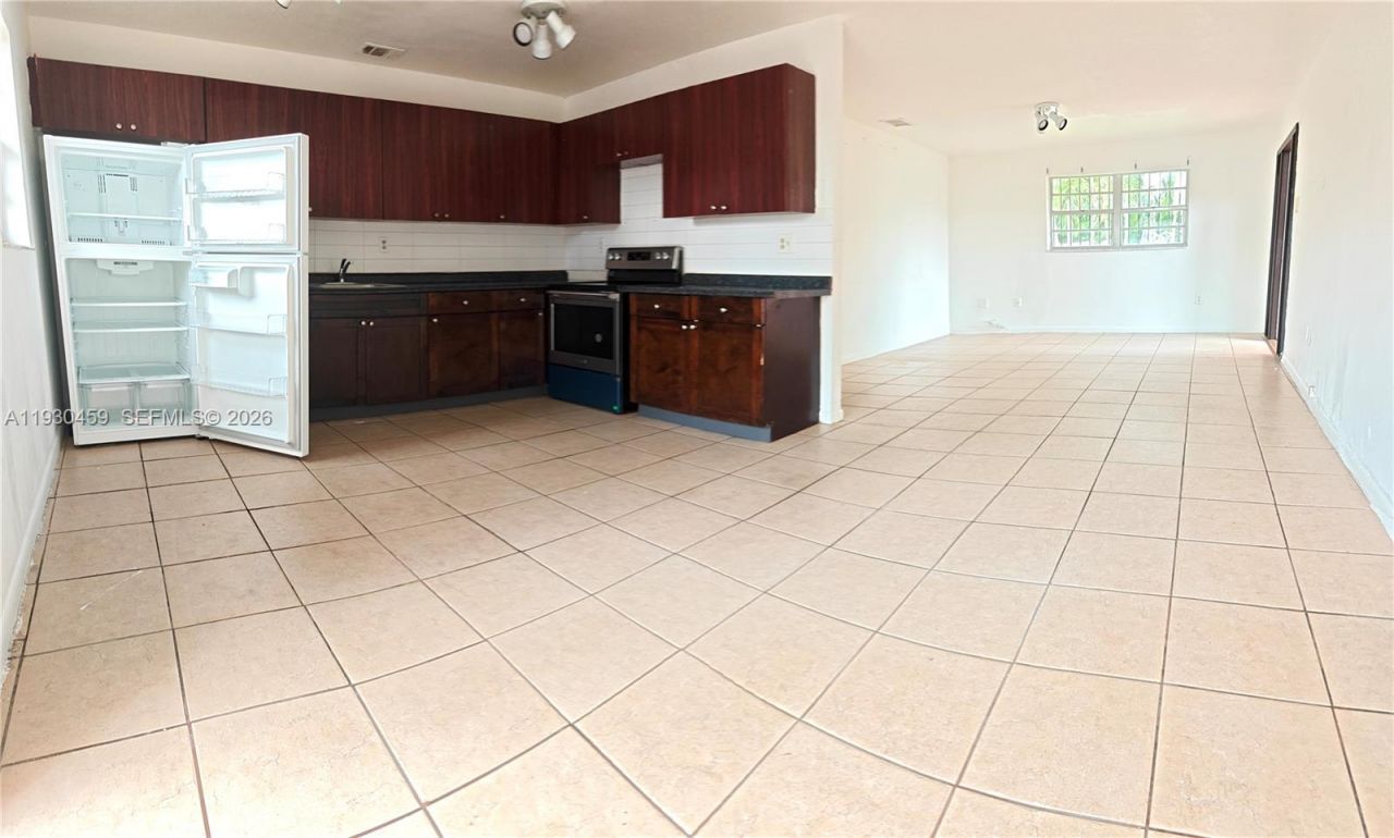 2175 NW 104th St, Unit 2, Miami, FL 33147 Photo