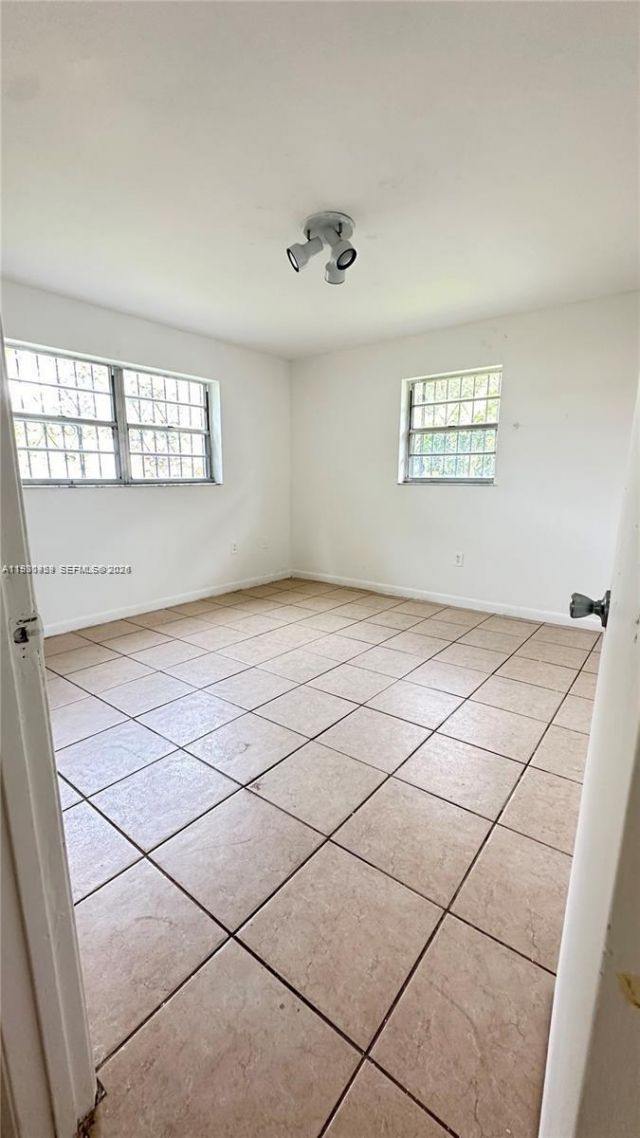 2175 NW 104th St, Unit 2, Miami, FL 33147 Photo