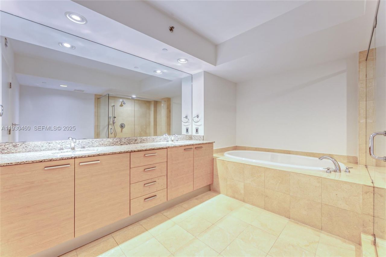 1830 S Ocean Dr, Unit 4601, Hallandale Beach, FL 33009 Photo