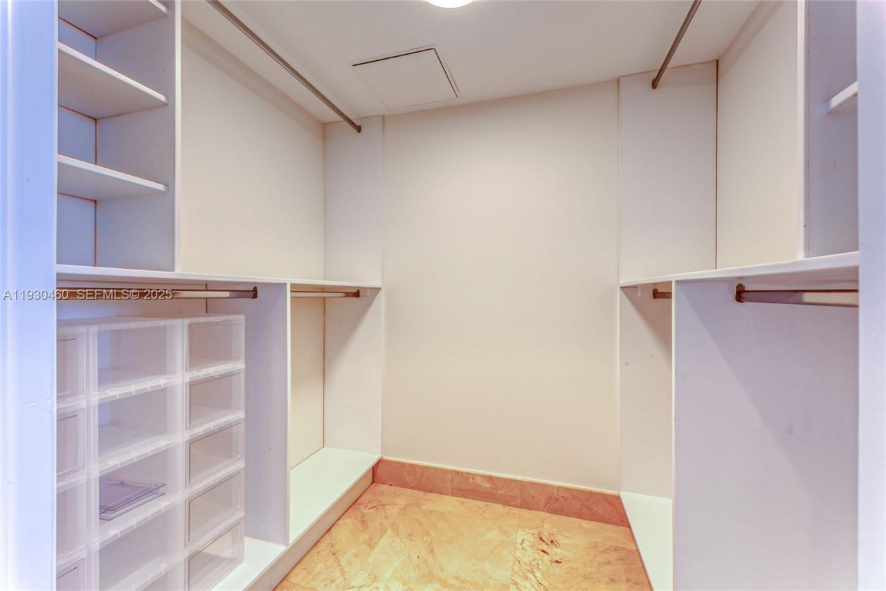 1830 S Ocean Dr, Unit 4601, Hallandale Beach, FL 33009 Photo