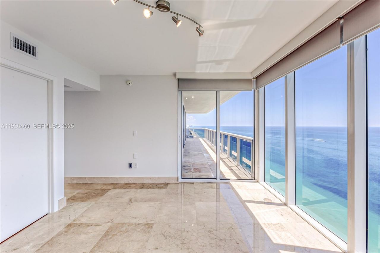 1830 S Ocean Dr, Unit 4601, Hallandale Beach, FL 33009 Photo