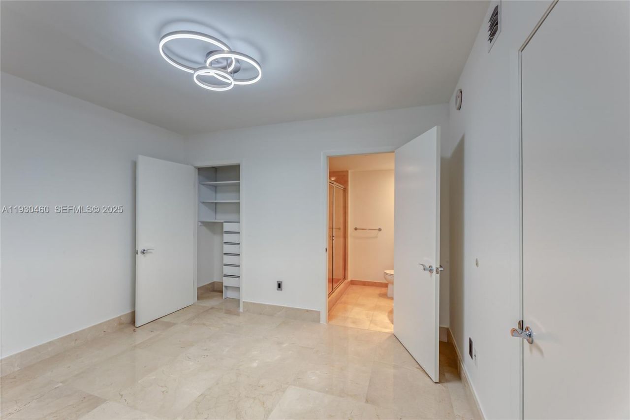 1830 S Ocean Dr, Unit 4601, Hallandale Beach, FL 33009 Photo