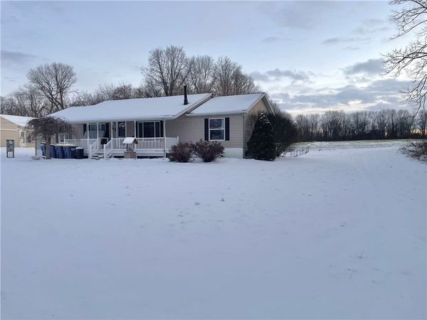 30 Elmhurst Circle, Auburn, NY 13021