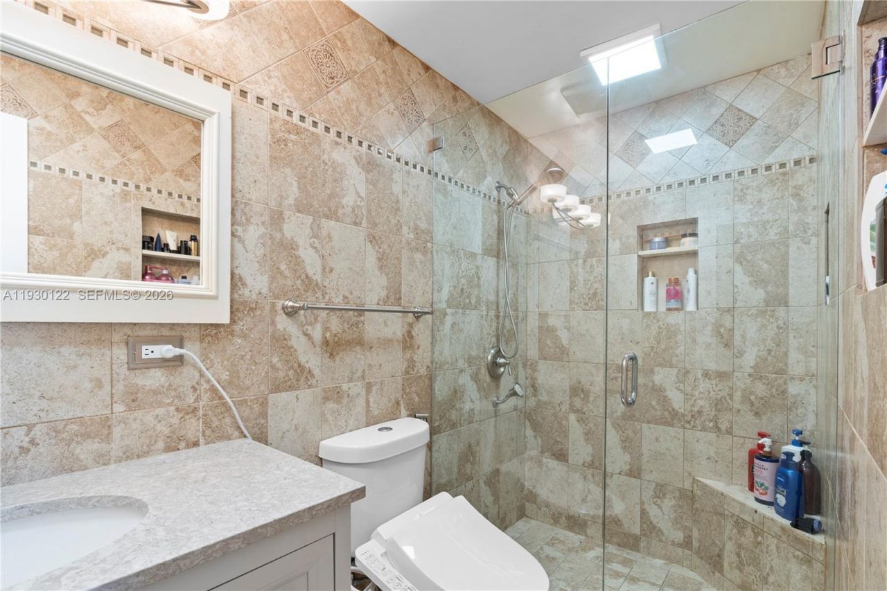 5546 Lakewood Cir Unit C, Margate, FL 33063 Photo