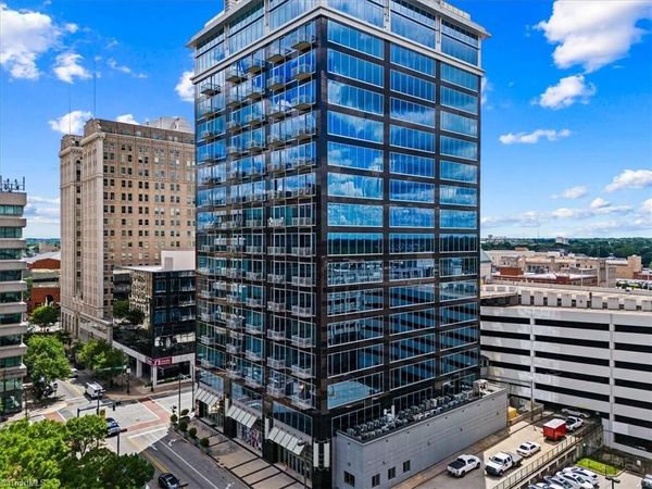 201 N Elm Street, Unit 604, Greensboro, NC 27401