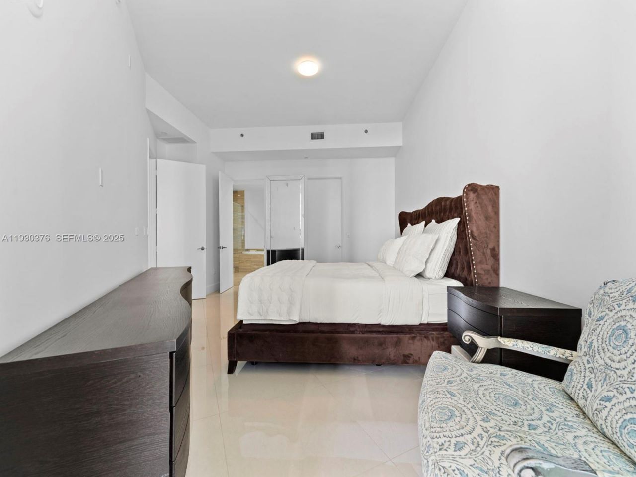 15811 Collins Ave, Unit 3707, Sunny Isles Beach, FL 33160 Photo