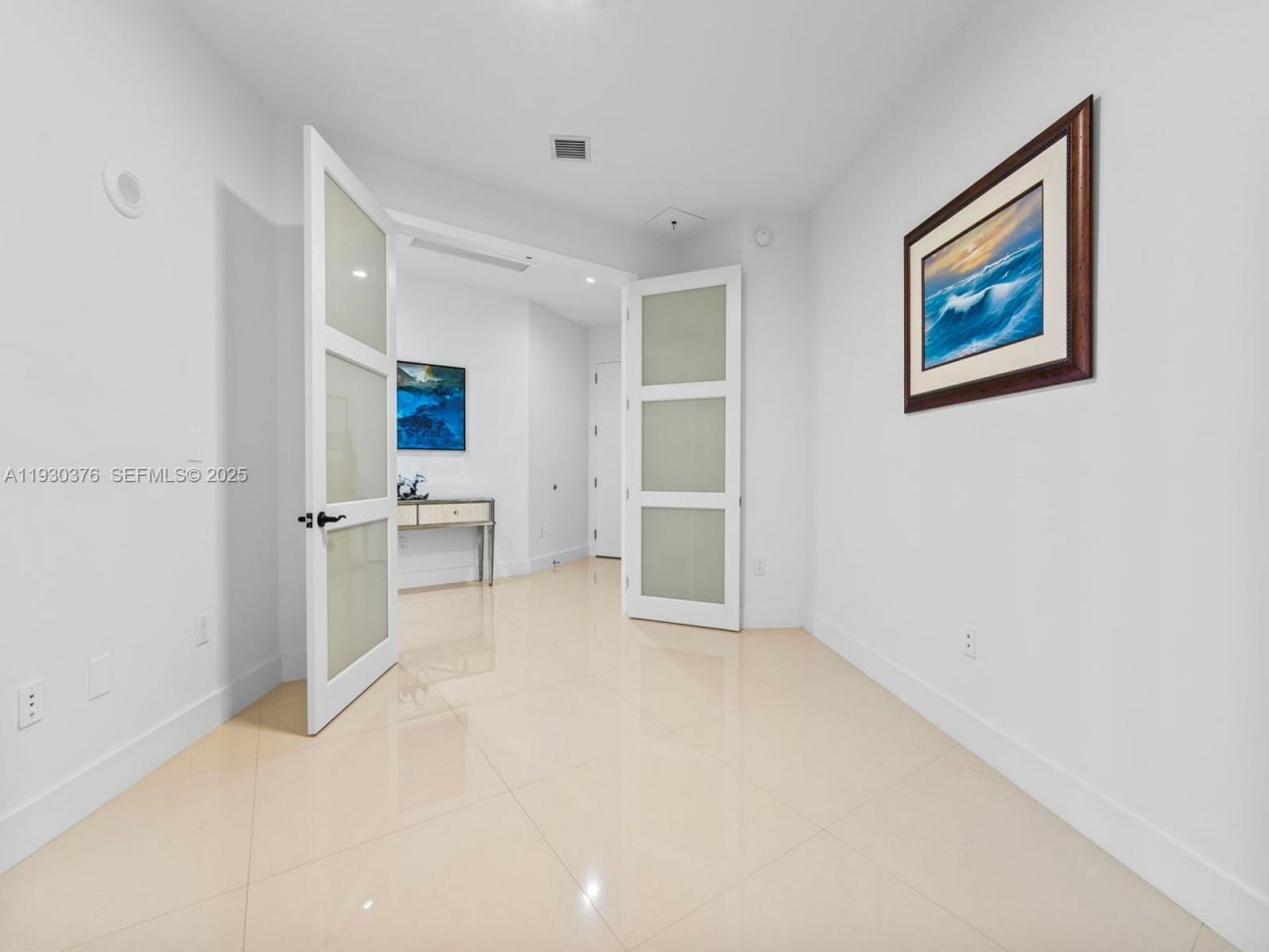 15811 Collins Ave, Unit 3707, Sunny Isles Beach, FL 33160 Photo