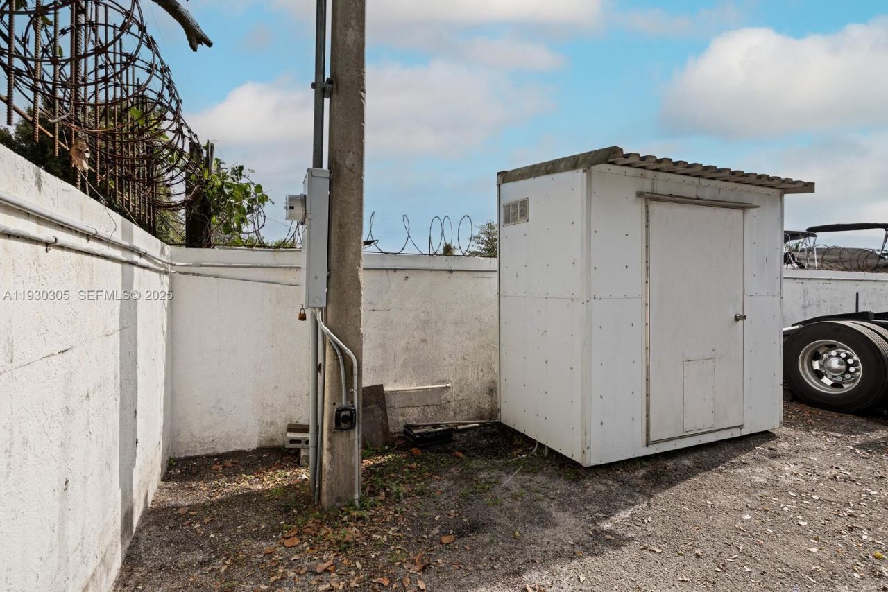 Please Call For Address, Miami, FL 33147 Photo