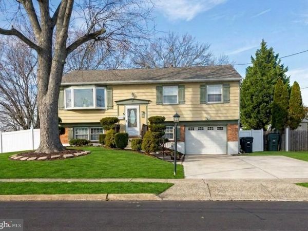 139 FAIRMOUNT AVENUE, BLACKWOOD, NJ 08012