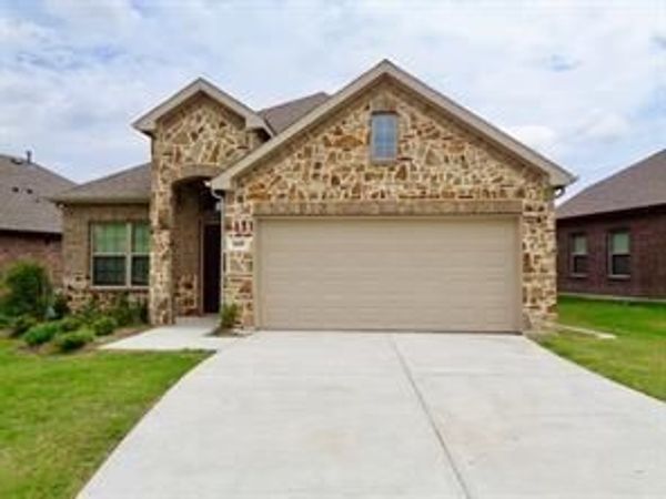 609 Beechwood Drive, Greenville, TX 75402