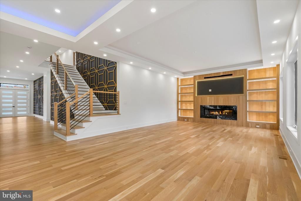 1832 Pimmit Drive, Falls Church, VA 22043 Main Photo