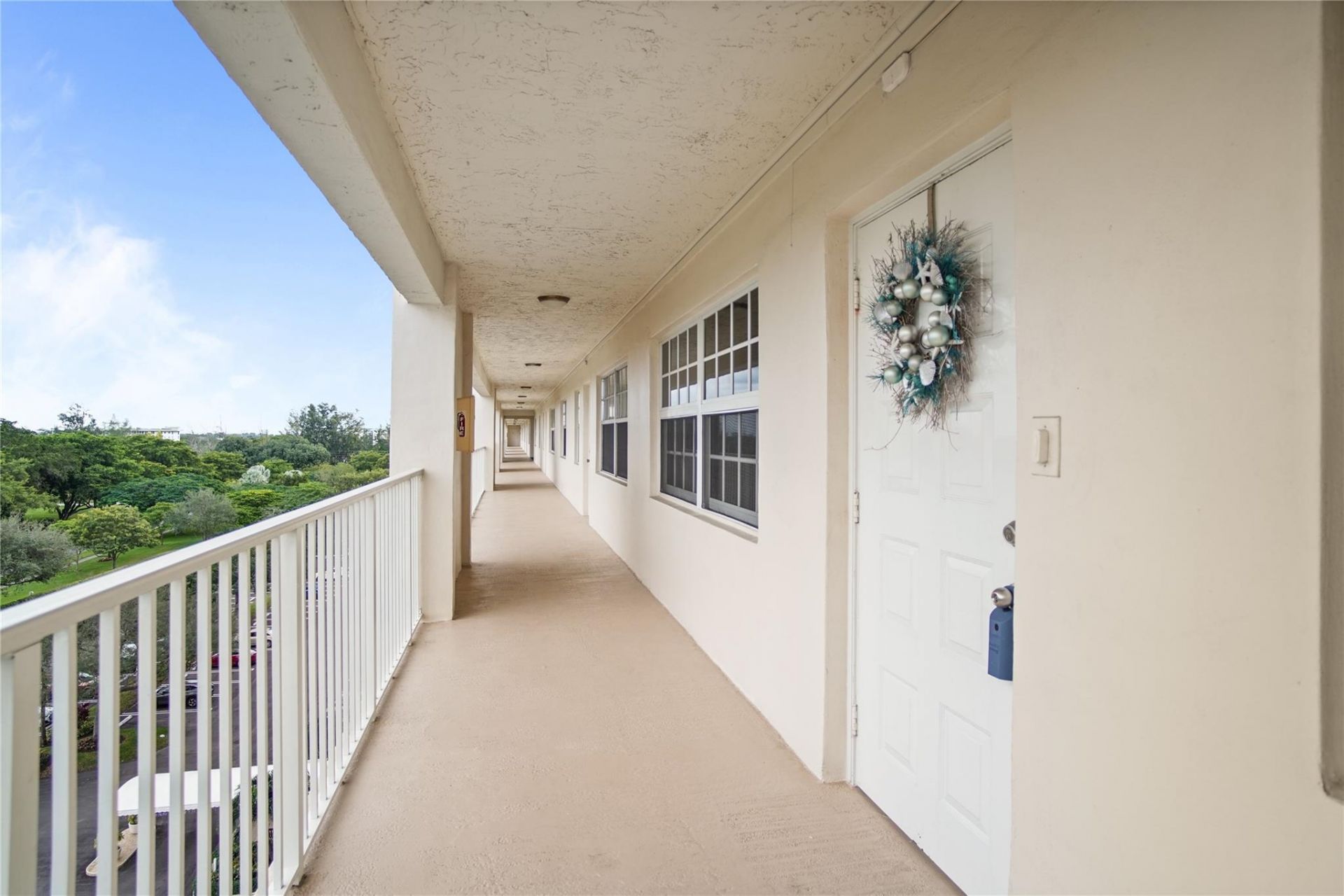 3510 Oaks Way, Unit 802, Pompano Beach, FL 33069 Photo