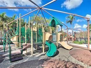 3510 Oaks Way, Unit 802, Pompano Beach, FL 33069 Photo