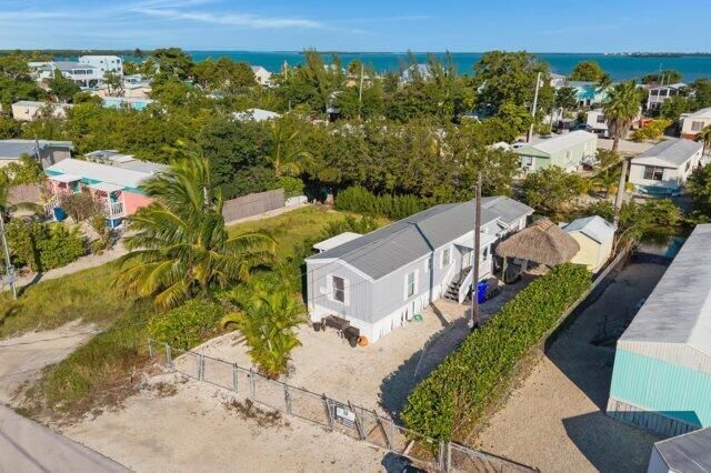 27945 Tarpon Terrace, Little Torch Key, FL 33042 Main Photo